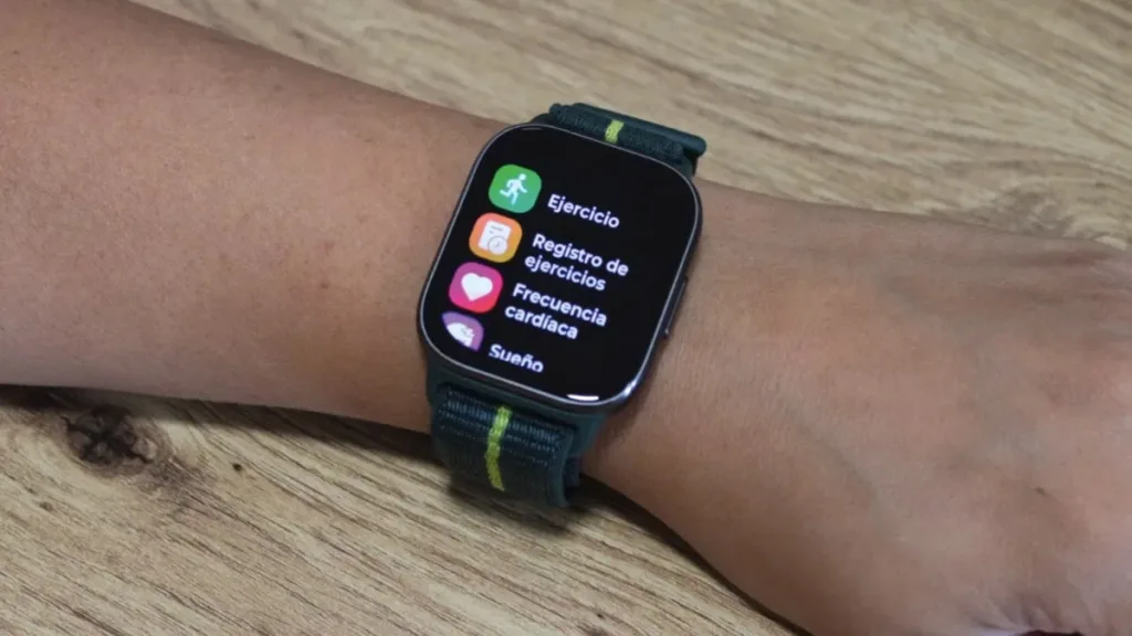 Moto Watch Fit